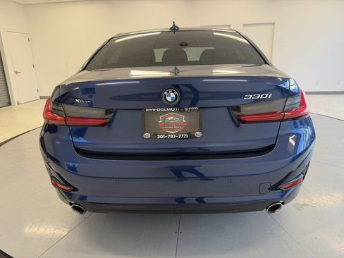 Used 2020 BMW 330i xDrive Sedan w/ Premium Package image 6
