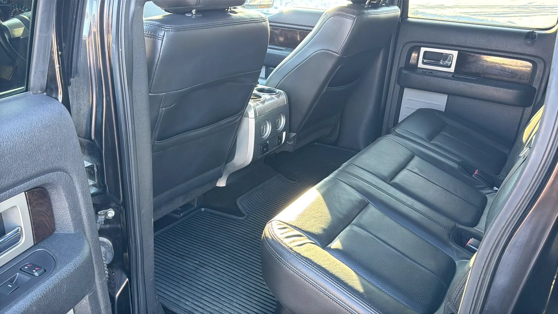 Used 2014 Ford F150 Platinum AWD/4WD image 12