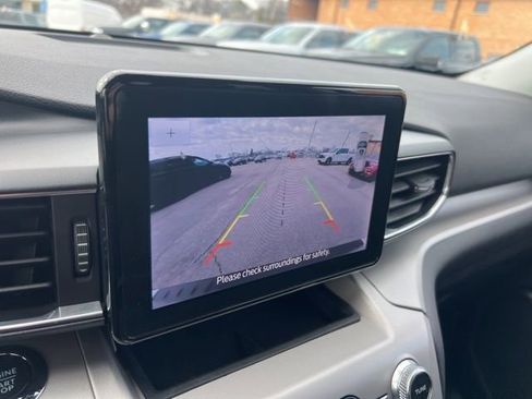 Certified 2023 Ford Explorer XLT w/ Equipment Group 202A image 14