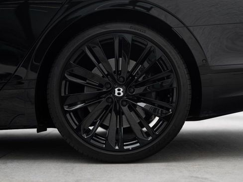 Used 2024 Bentley Flying Spur W12 image 10