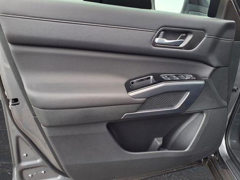 New 2026 Nissan Pathfinder SL AWD/4WD image 19