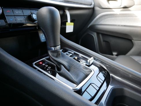 New 2026 Jeep Compass Latitude image 16