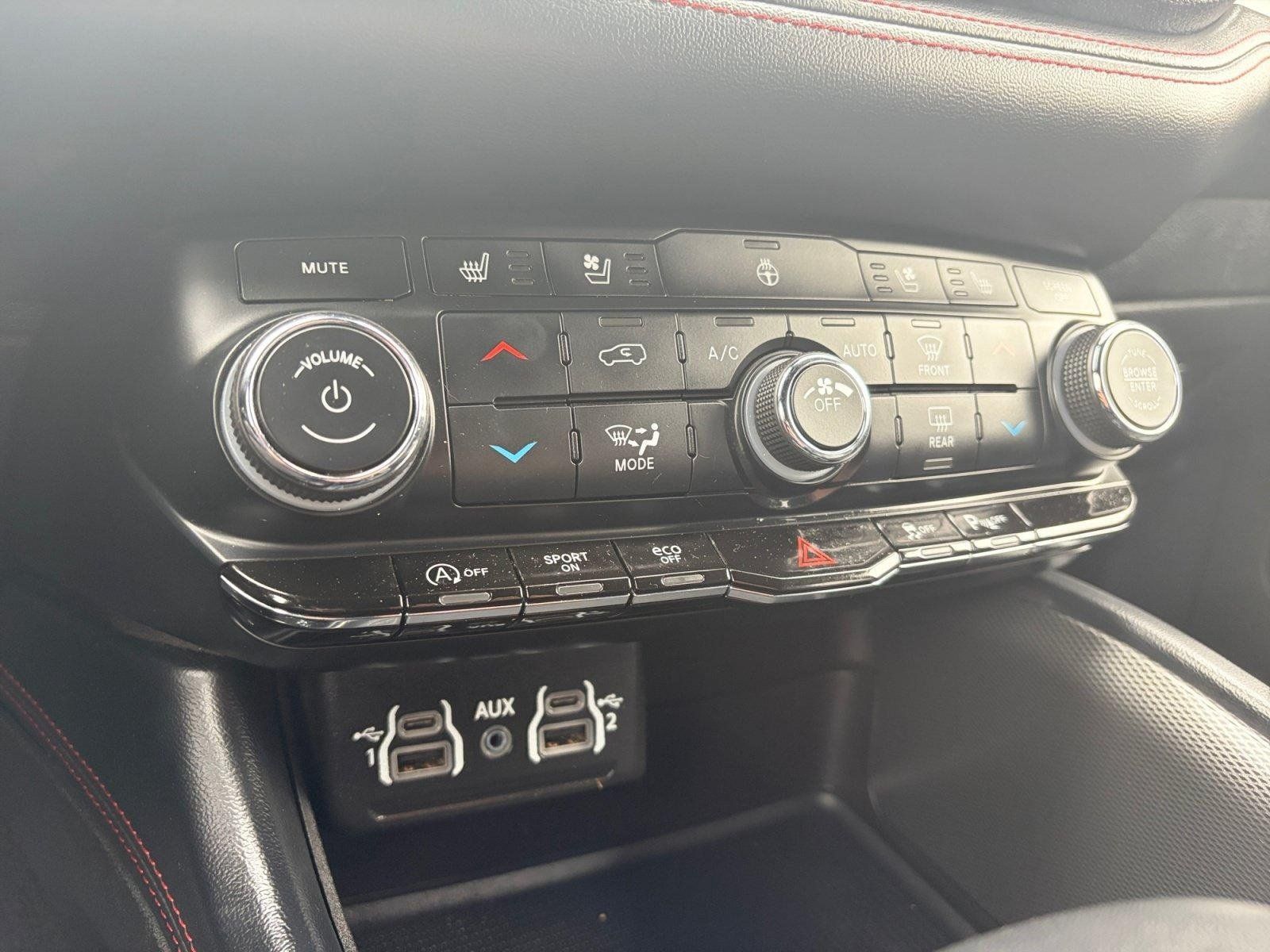 Used 2024 Dodge Durango GT AWD/4WD image 31
