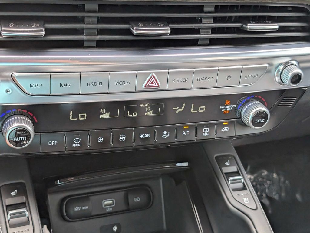 Certified 2022 Kia Telluride SX w/ SX Prestige Package AWD/4WD image 24