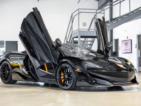 Used 2020 McLaren 600LT Spider RWD image 8