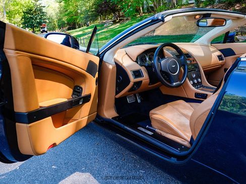 Used 2008 Aston Martin V8 Vantage Roadster RWD image 29