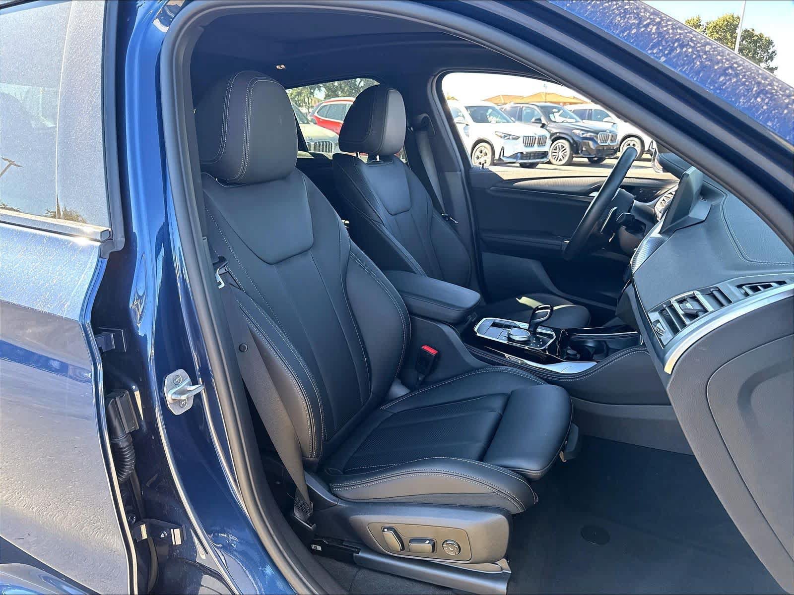 Used 2025 BMW X4 M40i w/ Premium Package AWD/4WD image 28