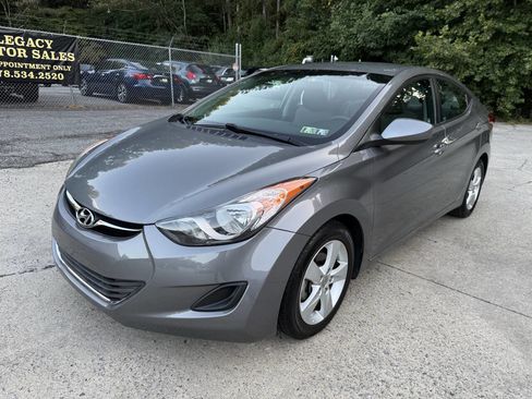 Used 2013 Hyundai Elantra GLS image 1