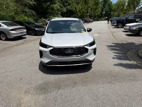 Used 2025 Ford Escape ST-Line w/ Tech Pack #1 AWD/4WD image 8