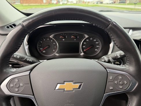 Used 2020 Chevrolet Traverse LT image 40