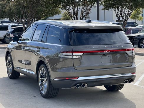 New 2025 Lincoln Aviator Reserve image 7