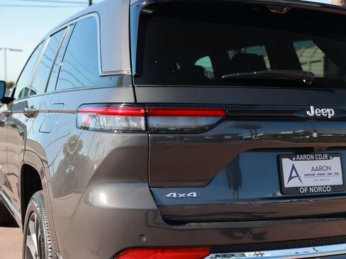 New 2025 Jeep Grand Cherokee Overland image 9