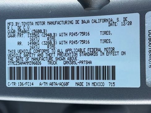 Used 2021 Toyota Tacoma SR5 w/ Technology Package image 33