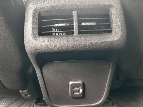 Used 2023 Chevrolet Equinox LT w/ LPO, Floor Liner Package AWD/4WD image 28