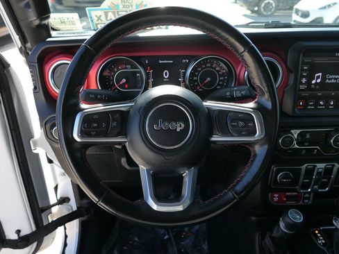 Used 2022 Jeep Wrangler Unlimited Rubicon image 14