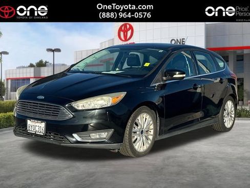 Used 2015 Ford Focus Titanium image 1