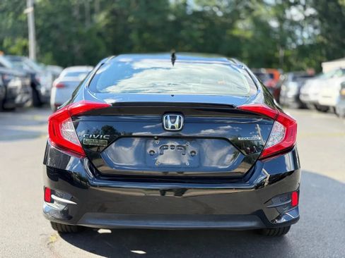 Used 2016 Honda Civic Touring image 6
