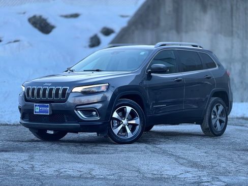 Used 2019 Jeep Cherokee Limited w/ Luxury Group image 1