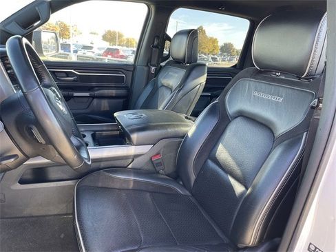 Used 2024 RAM 1500 Laramie image 24