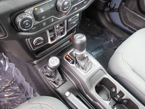 New 2026 Jeep Gladiator Sport image 20