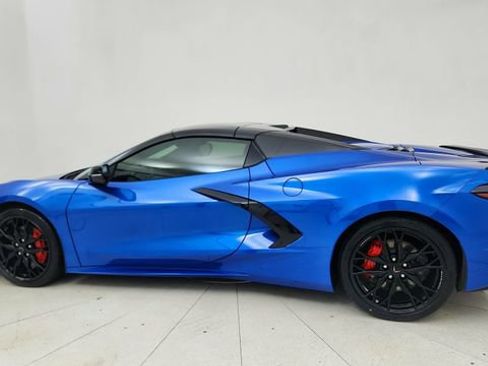 Used 2023 Chevrolet Corvette Stingray Premium Conv w/ Stealth Interior Trim Package RWD image 19