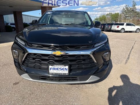 Used 2025 Chevrolet Blazer LT AWD/4WD image 6