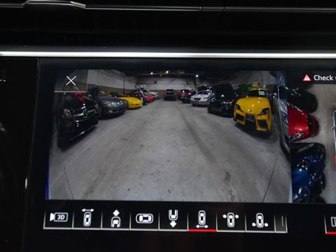 Used 2021 Audi Q7 3.0T Premium Plus w/ Premium Plus Package image 36