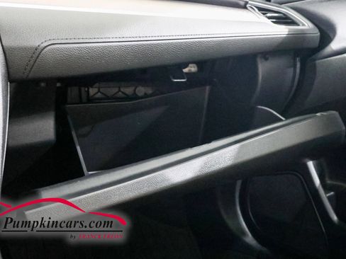 Used 2017 Honda Civic Touring image 37