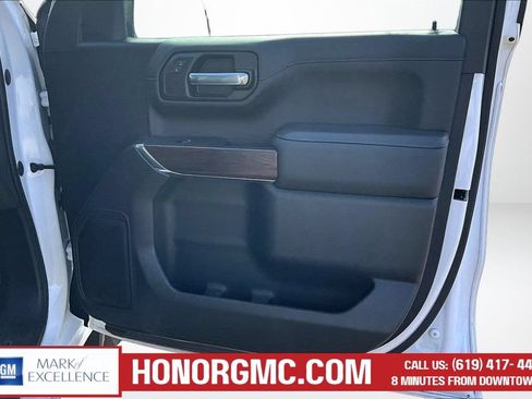 Used 2021 GMC Sierra 1500 SLT w/ SLT Convenience Package AWD/4WD image 29