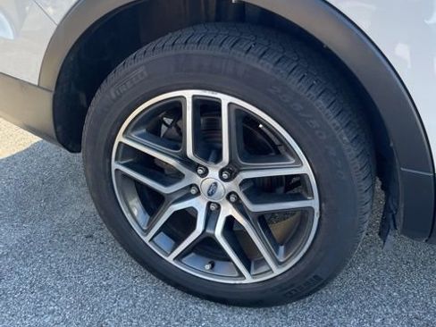 Used 2017 Ford Explorer Sport w/ Equipment Group 401A image 12