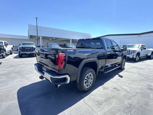New 2026 GMC Sierra 2500 SLT w/ Max Trailering Package AWD/4WD image 5