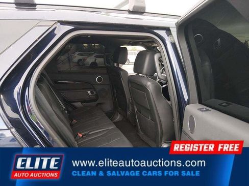 Used 2020 Land Rover Discovery SE AWD/4WD image 16