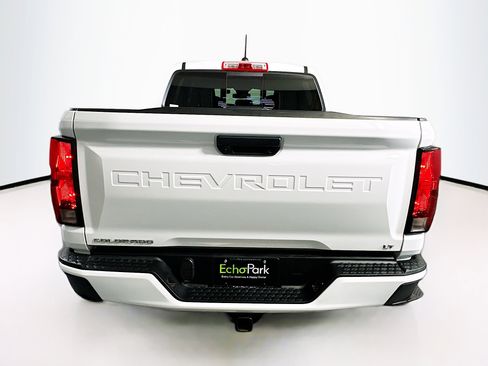 Used 2024 Chevrolet Colorado LT w/ LT Convenience Package image 7