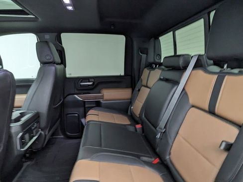 Used 2021 Chevrolet Silverado 3500 High Country image 37