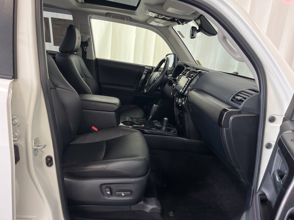 Used 2021 Toyota 4Runner Venture w/ Moonroof Package AWD/4WD image 24