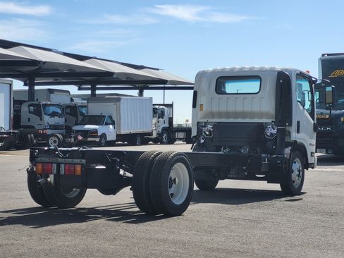 New 2026 Isuzu NPR RWD image 7