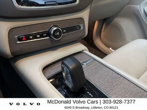 Used 2023 Volvo XC90 B5 Plus w/ Protection Package Premier AWD/4WD image 8