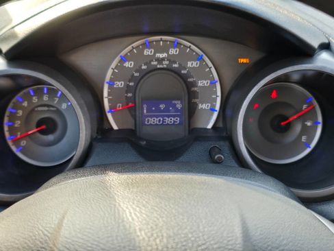 Used 2010 Honda Fit image 9