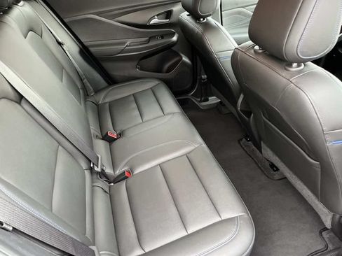 Used 2025 Buick Envista Sport Touring FWD image 20