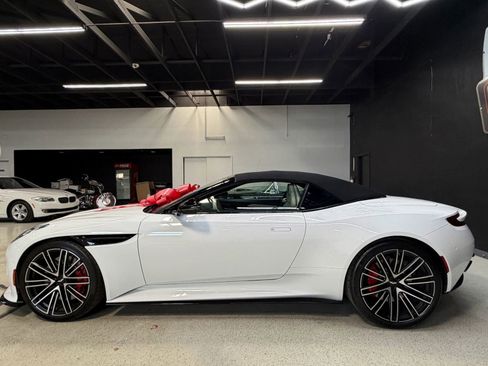 Used 2024 Aston Martin DB12 Convertible RWD image 25