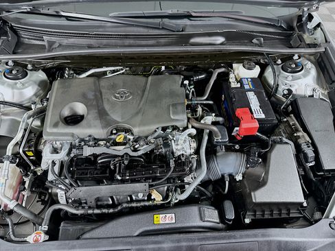 Used 2024 Toyota Camry SE image 29