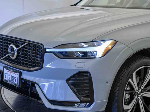 Certified 2025 Volvo XC60 B5 Ultra w/ Protection Package Premier image 8