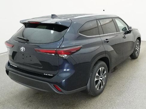New 2026 Toyota Highlander XLE AWD/4WD image 8
