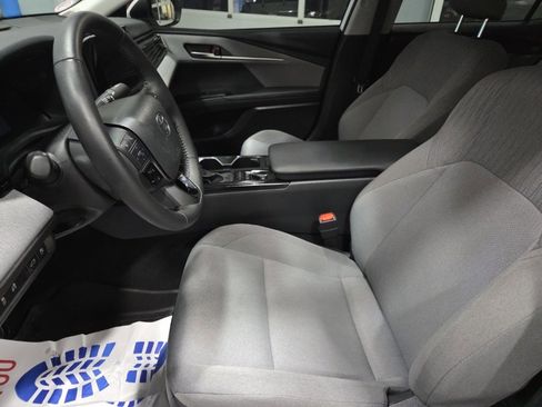 Certified 2025 Toyota Camry SE image 12