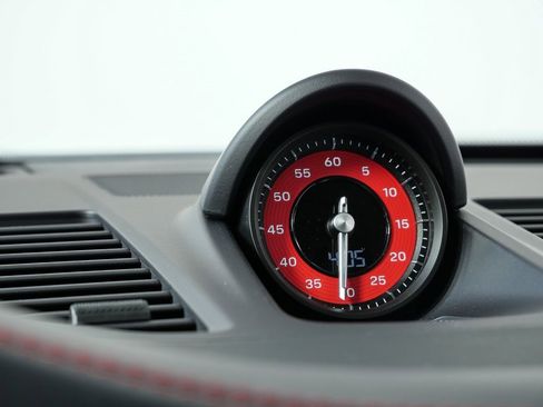 Certified 2025 Porsche 911 Carrera GTS image 17