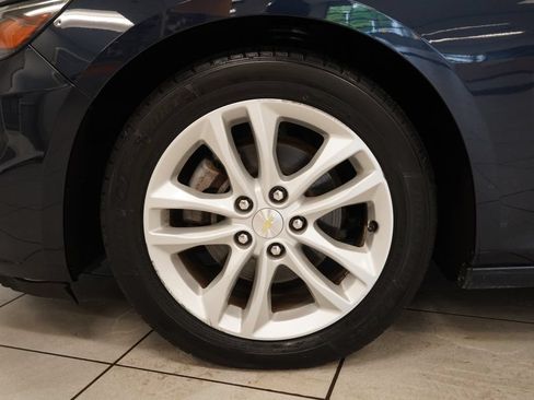 Used 2016 Chevrolet Malibu LT w/ Driver Confidence Package FWD image 15