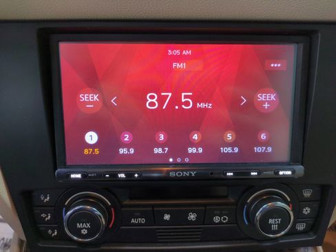 Used 2008 BMW 335i Convertible image 16