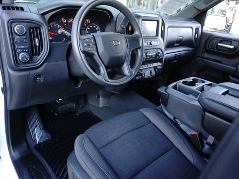 Certified 2023 Chevrolet Silverado 1500 Custom Trail Boss w/ LPO, Dark Essentials Package image 6