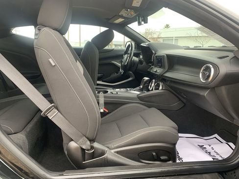 Certified 2022 Chevrolet Camaro LT image 26