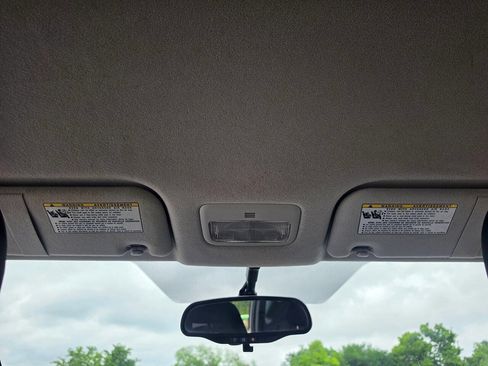 Used 2009 Pontiac Vibe w/ Preferred Package image 43